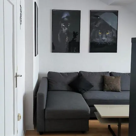 Apartment Private In A Shared Cozy Flat *